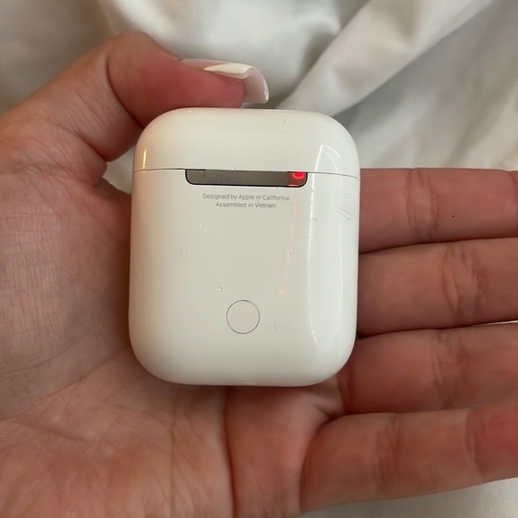 Airpods Used a couple times till I got pros